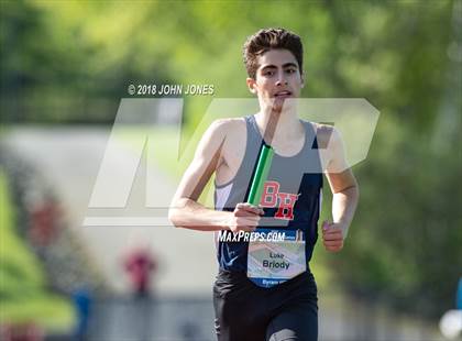 Thumbnail 3 in 2018 Loucks Games (Men's Frosh/Soph DMR) photogallery.