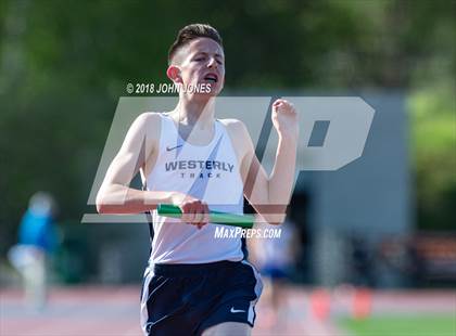 Thumbnail 1 in 2018 Loucks Games (Men's Frosh/Soph DMR) photogallery.