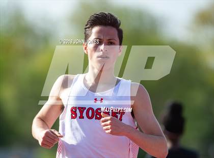 Thumbnail 2 in 2018 Loucks Games (Men's Frosh/Soph DMR) photogallery.