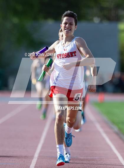 Thumbnail 2 in 2018 Loucks Games (Men's Frosh/Soph DMR) photogallery.
