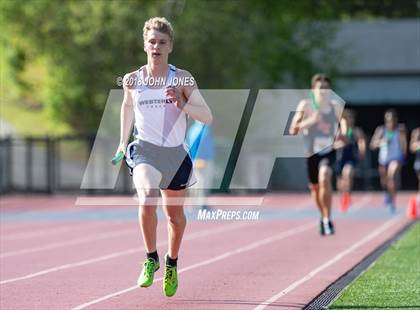 Thumbnail 2 in 2018 Loucks Games (Men's Frosh/Soph DMR) photogallery.