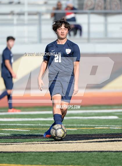 Thumbnail 2 in Huntington Beach vs. Tesoro (Hawks Invitational) photogallery.