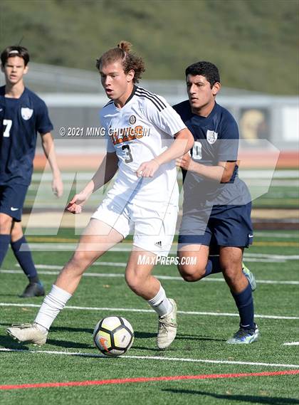 Thumbnail 1 in Huntington Beach vs. Tesoro (Hawks Invitational) photogallery.