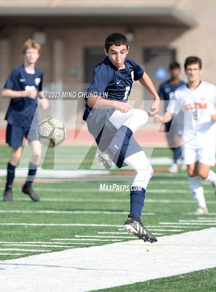 Thumbnail 1 in Huntington Beach vs. Tesoro (Hawks Invitational) photogallery.