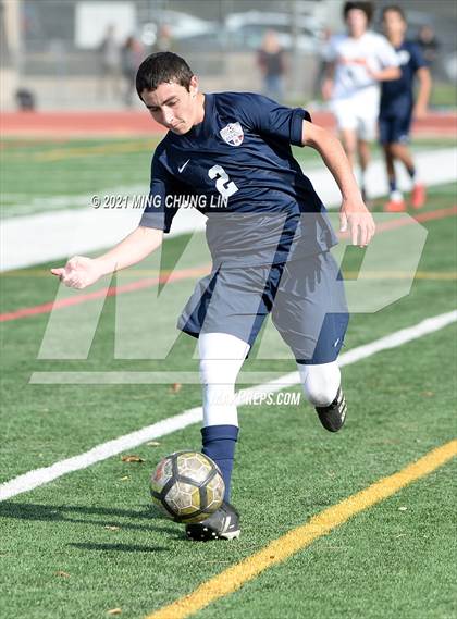 Thumbnail 2 in Huntington Beach vs. Tesoro (Hawks Invitational) photogallery.