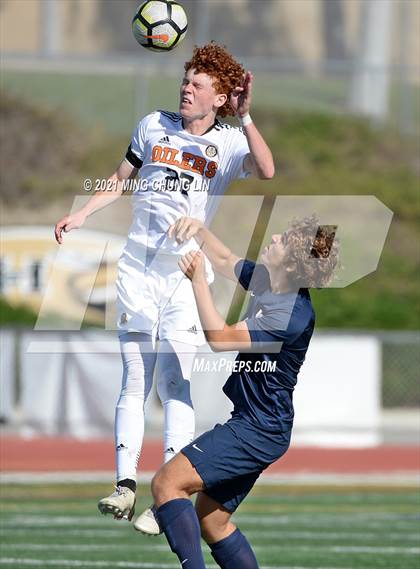 Thumbnail 2 in Huntington Beach vs. Tesoro (Hawks Invitational) photogallery.