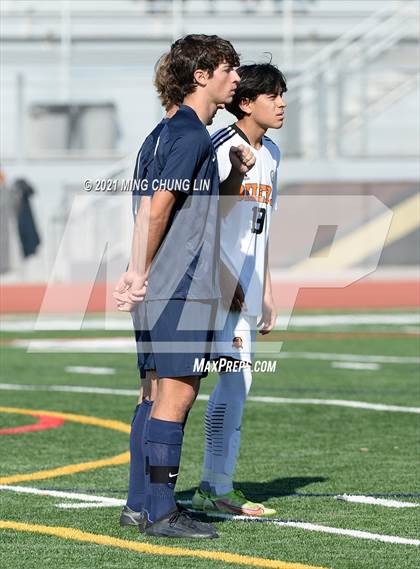 Thumbnail 3 in Huntington Beach vs. Tesoro (Hawks Invitational) photogallery.