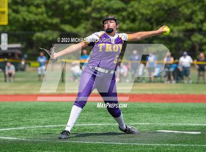 Thumbnail 3 in Maine-Endwell vs. Troy (NYSPHSAA A Final) photogallery.