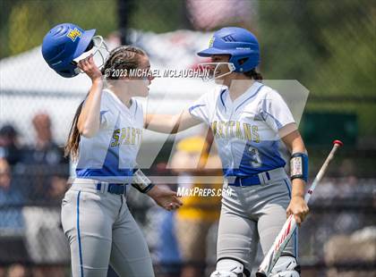 Thumbnail 1 in Maine-Endwell vs. Troy (NYSPHSAA A Final) photogallery.