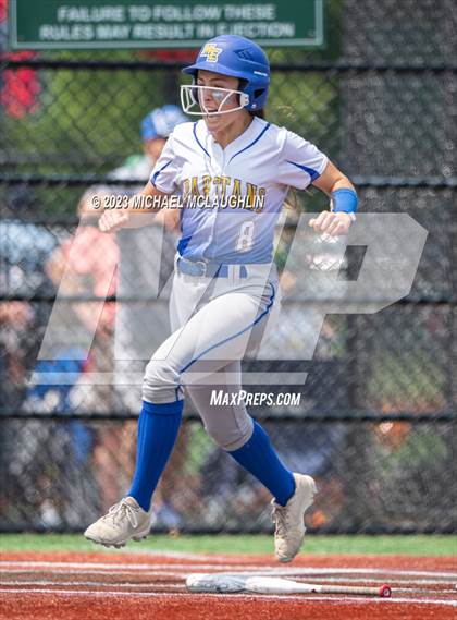 Thumbnail 3 in Maine-Endwell vs. Troy (NYSPHSAA A Final) photogallery.