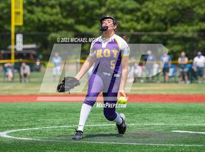 Thumbnail 1 in Maine-Endwell vs. Troy (NYSPHSAA A Final) photogallery.
