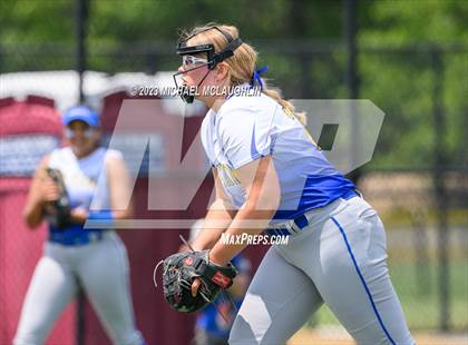 Thumbnail 1 in Maine-Endwell vs. Troy (NYSPHSAA A Final) photogallery.