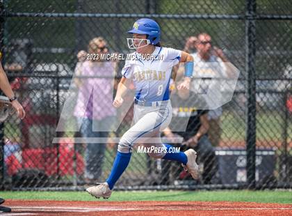 Thumbnail 2 in Maine-Endwell vs. Troy (NYSPHSAA A Final) photogallery.