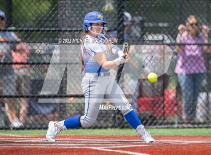 Thumbnail 1 in Maine-Endwell vs. Troy (NYSPHSAA A Final) photogallery.