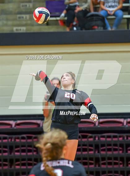Thumbnail 3 in Churchill vs Warren (Class 6A Bidistrict) photogallery.