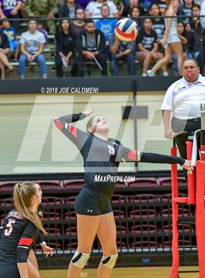 Thumbnail 2 in Churchill vs Warren (Class 6A Bidistrict) photogallery.