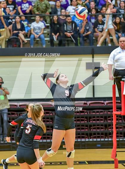 Thumbnail 1 in Churchill vs Warren (Class 6A Bidistrict) photogallery.
