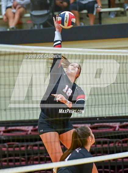 Thumbnail 3 in Churchill vs Warren (Class 6A Bidistrict) photogallery.