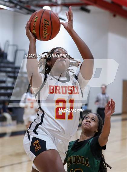 Thumbnail 2 in Livonia @ Brusly photogallery.