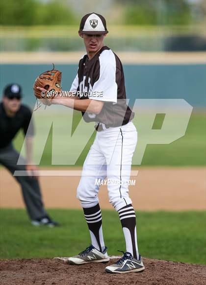 Thumbnail 1 in Chaminade @ Crespi photogallery.