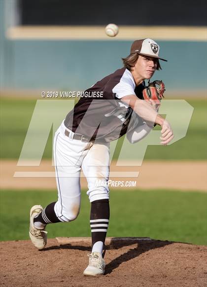 Thumbnail 2 in Chaminade @ Crespi photogallery.