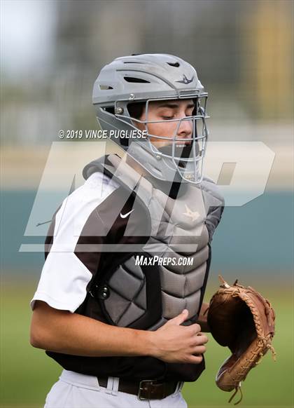 Thumbnail 2 in Chaminade @ Crespi photogallery.