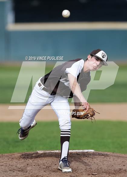 Thumbnail 2 in Chaminade @ Crespi photogallery.
