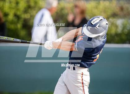 Thumbnail 3 in Chaminade @ Crespi photogallery.