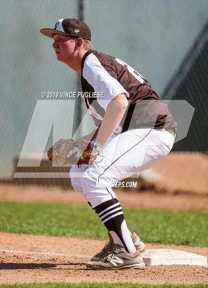 Thumbnail 3 in Chaminade @ Crespi photogallery.