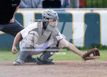 Thumbnail 3 in Chaminade @ Crespi photogallery.