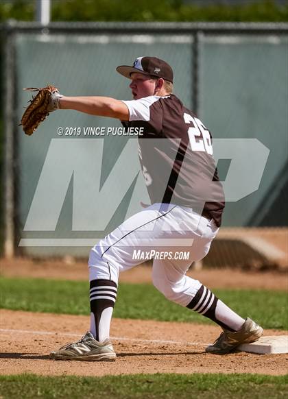 Thumbnail 1 in Chaminade @ Crespi photogallery.