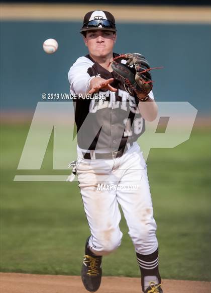 Thumbnail 3 in Chaminade @ Crespi photogallery.