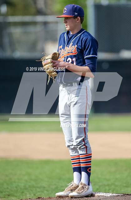 Thumbnail 1 in Chaminade @ Crespi photogallery.