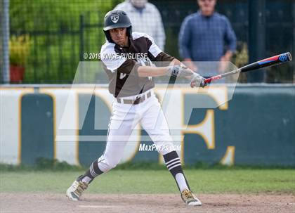 Thumbnail 2 in Chaminade @ Crespi photogallery.