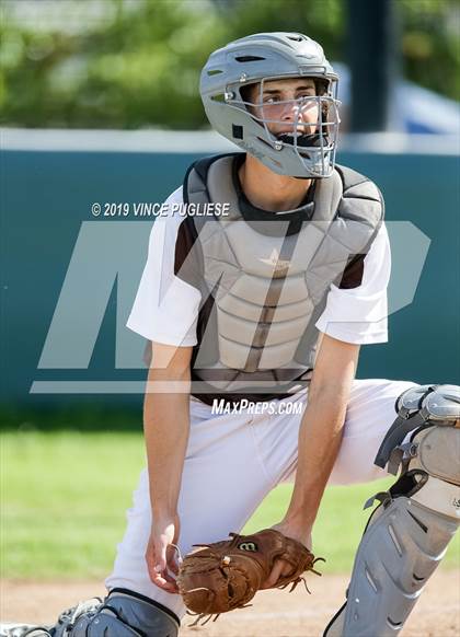 Thumbnail 2 in Chaminade @ Crespi photogallery.