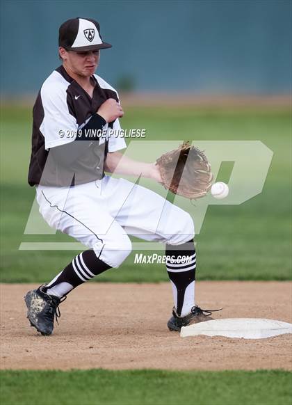 Thumbnail 3 in Chaminade @ Crespi photogallery.