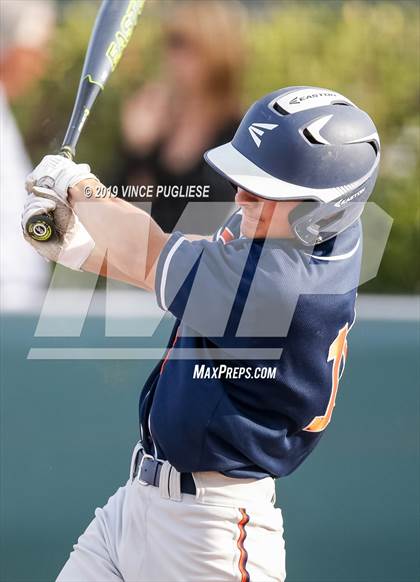Thumbnail 1 in Chaminade @ Crespi photogallery.