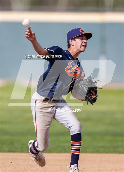 Thumbnail 1 in Chaminade @ Crespi photogallery.