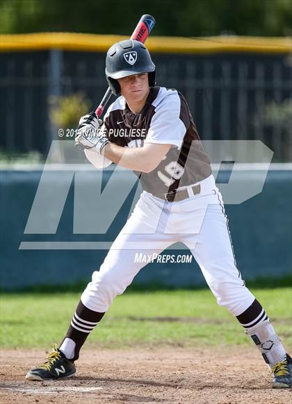 Thumbnail 2 in Chaminade @ Crespi photogallery.