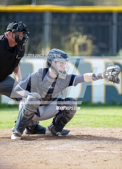 Thumbnail 2 in Chaminade @ Crespi photogallery.