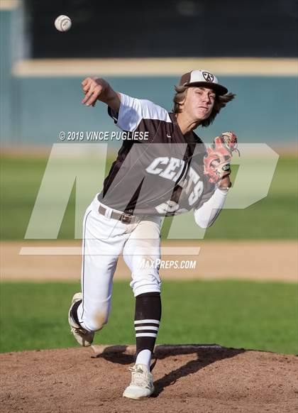 Thumbnail 1 in Chaminade @ Crespi photogallery.