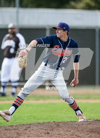 Thumbnail 3 in Chaminade @ Crespi photogallery.