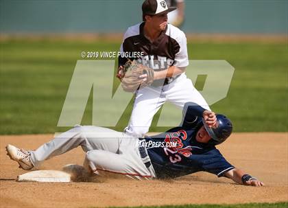 Thumbnail 2 in Chaminade @ Crespi photogallery.