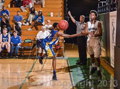 Thumbnail 3 in Chattahoochee @ Roswell photogallery.