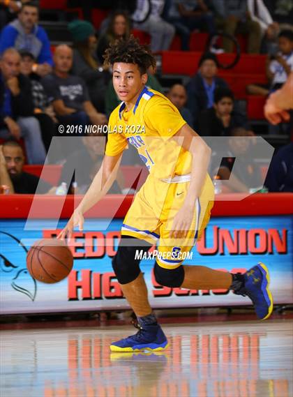 Thumbnail 1 in Redondo Union vs. Gahr (Pacific Shores Tournament) photogallery.