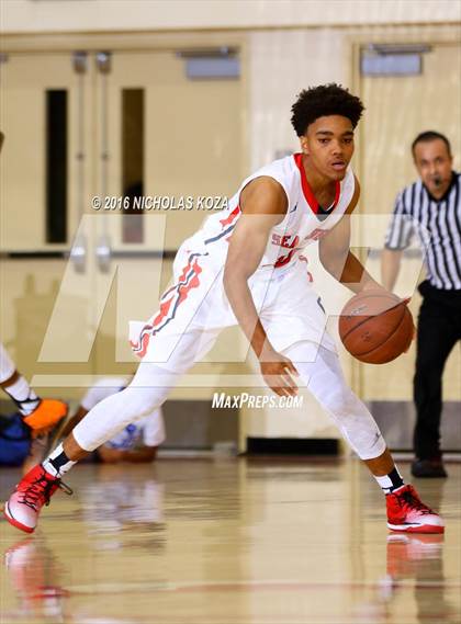 Thumbnail 1 in Redondo Union vs. Gahr (Pacific Shores Tournament) photogallery.