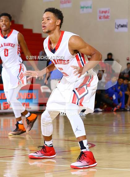 Thumbnail 3 in Redondo Union vs. Gahr (Pacific Shores Tournament) photogallery.