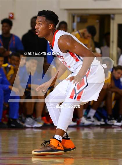 Thumbnail 1 in Redondo Union vs. Gahr (Pacific Shores Tournament) photogallery.