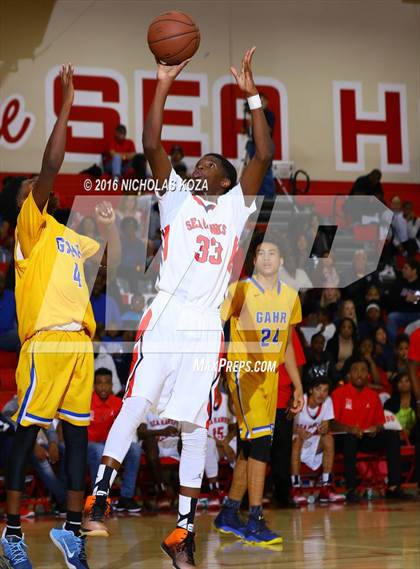 Thumbnail 1 in Redondo Union vs. Gahr (Pacific Shores Tournament) photogallery.