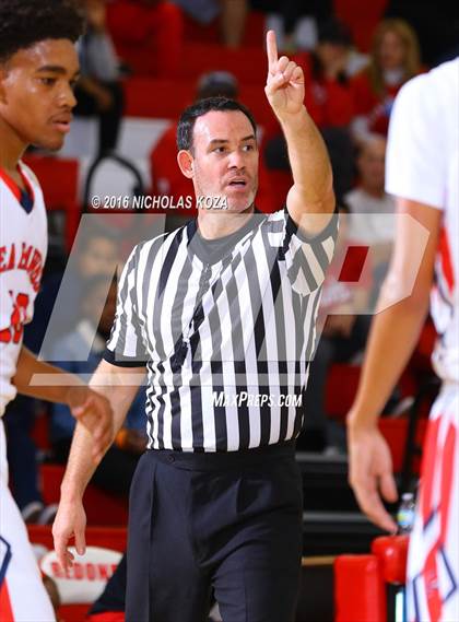 Thumbnail 2 in Redondo Union vs. Gahr (Pacific Shores Tournament) photogallery.